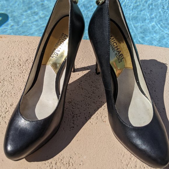 Michael Kors Black Platform Pump Heels - Picture 3 of 6